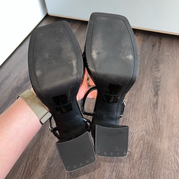 Dolce Vita Black Strappy Block Heels - Picture 7 of 7